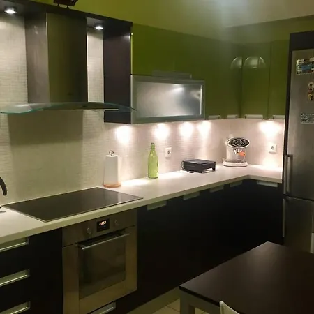 Alexi's Apartment. 1 Minute Walk To The Beach. *